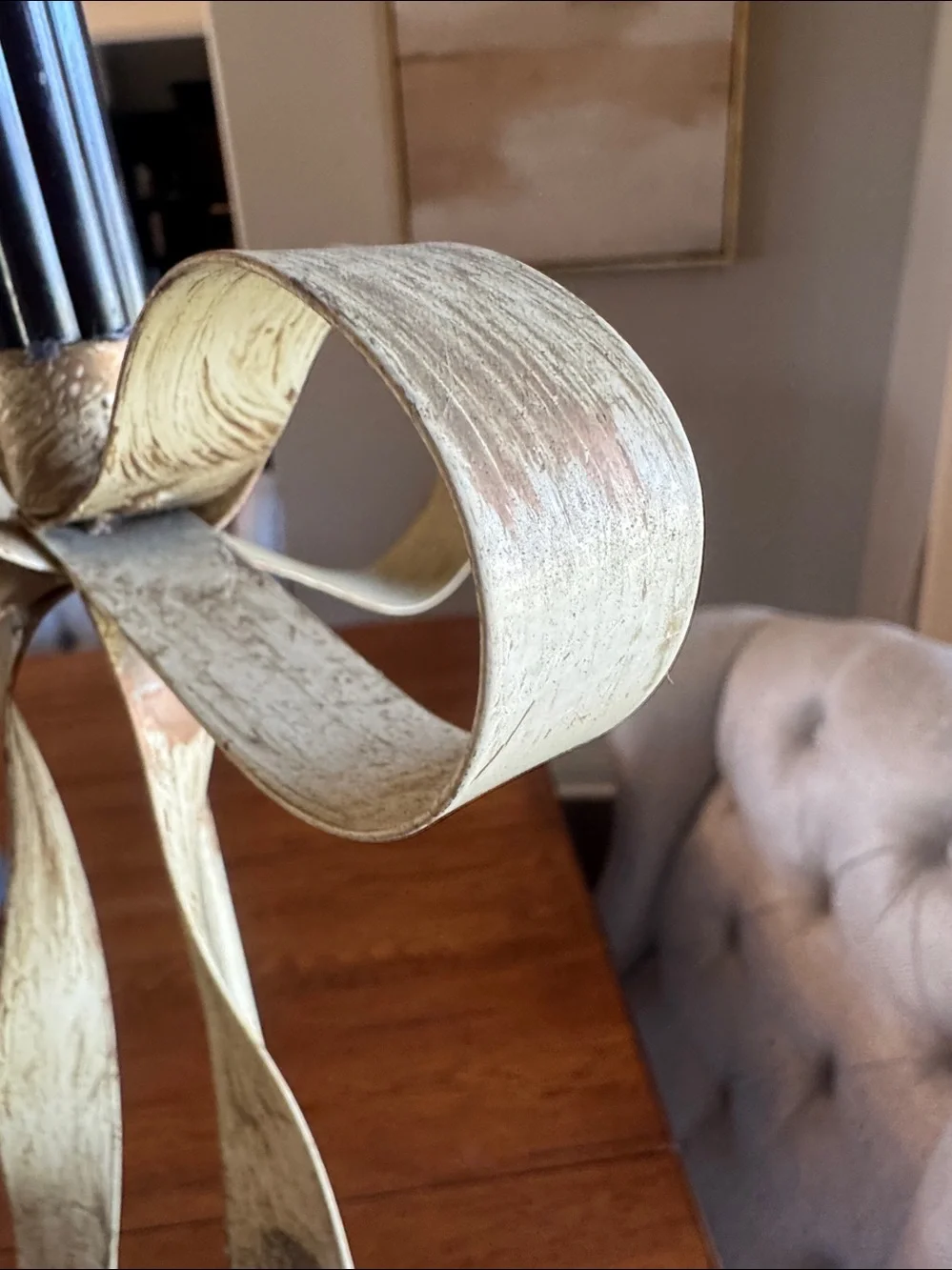 Metal Bow Candlestick Holder gold metallic